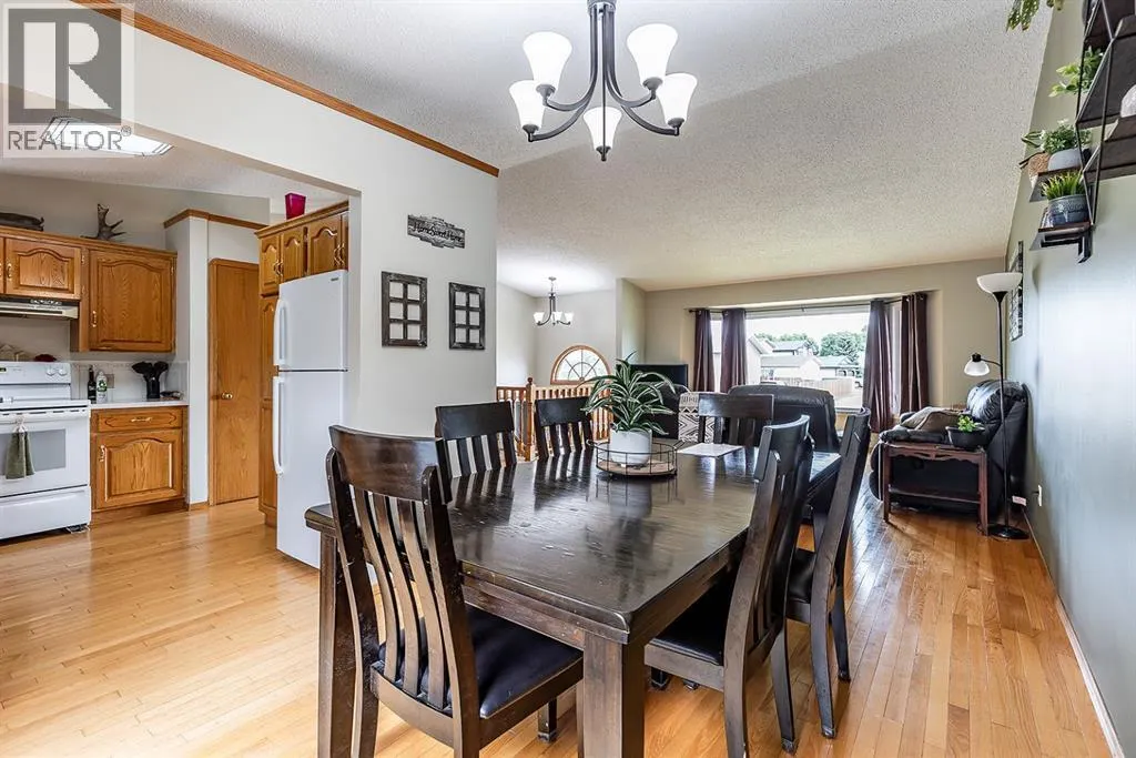 253 Sprague Way SE