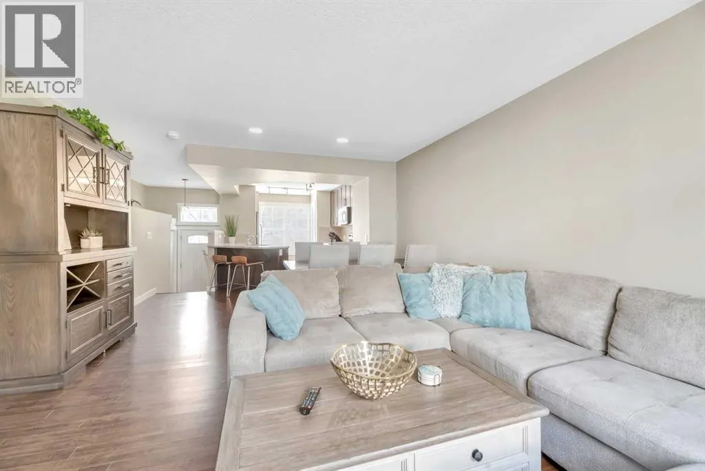 576 Mckenzie Towne Drive SE