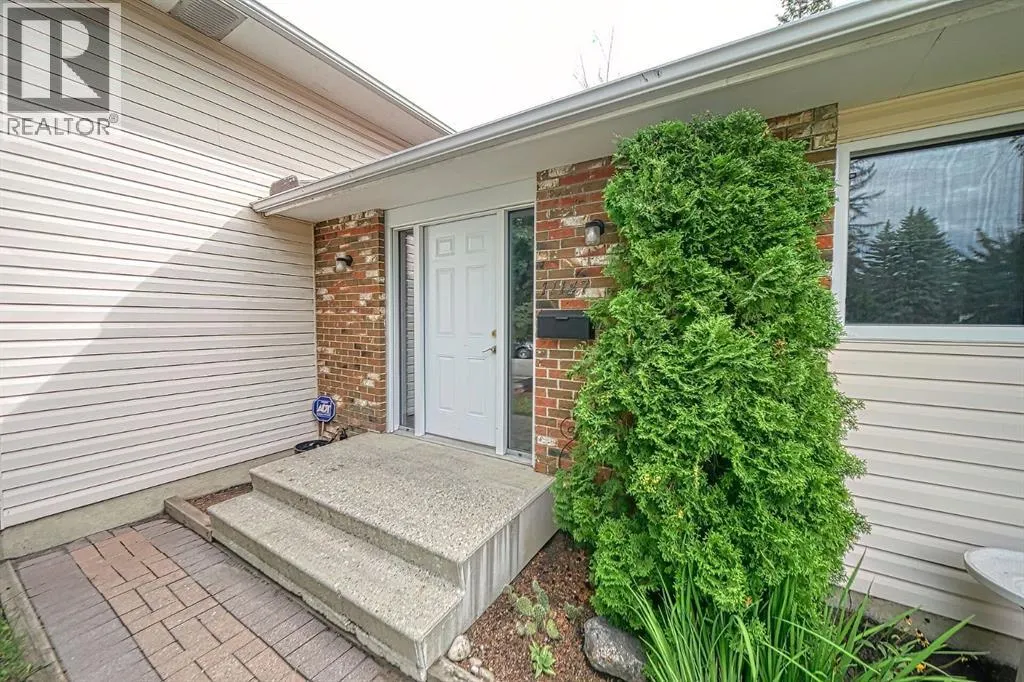 11147 Southdale Road SW
