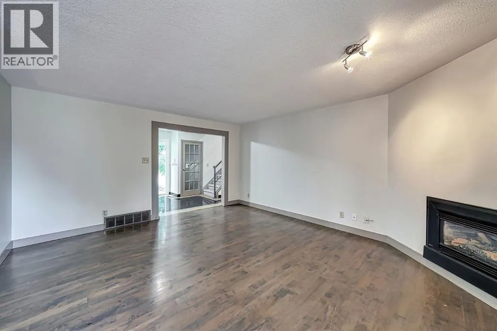 11147 Southdale Road SW