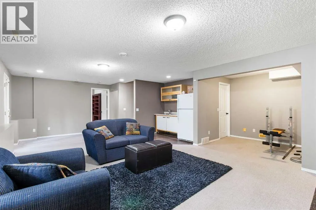 336 Waterstone Place SE