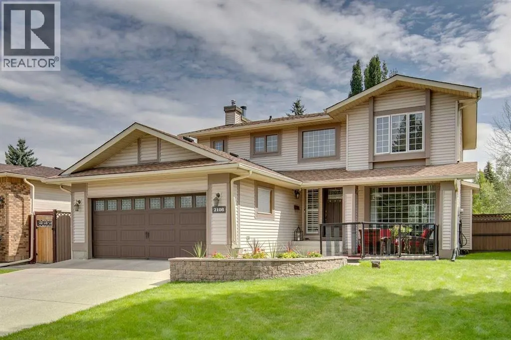 2108 Douglasbank Crescent SE