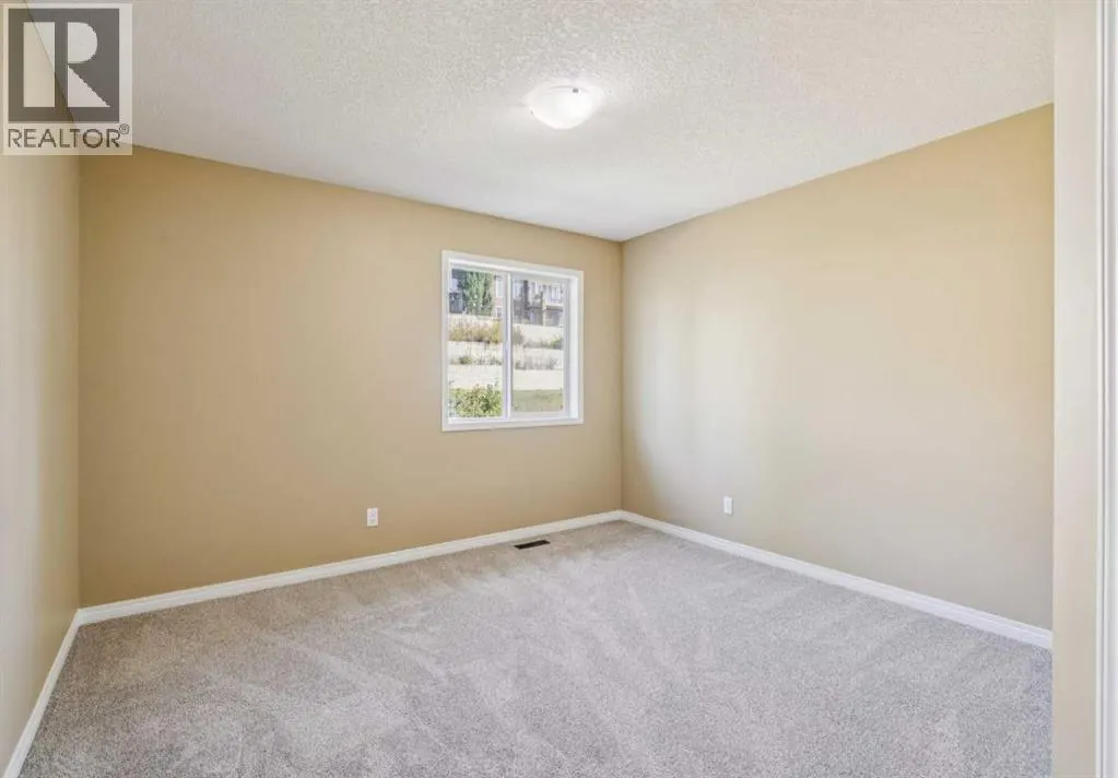 7728 Springbank Way SW