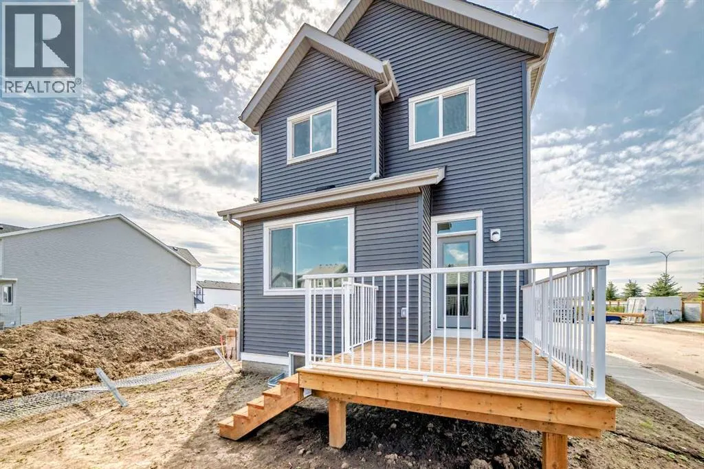 92 Bartlett Crescent SE