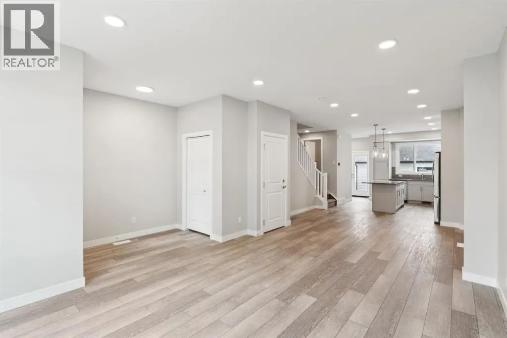 16 Alderwood Close SE