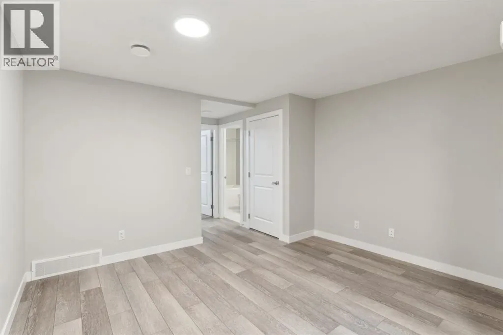 16 Alderwood Close SE