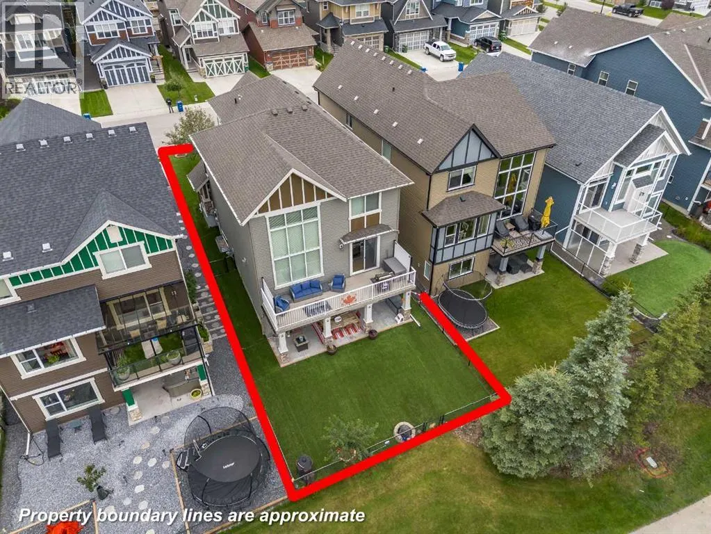 225 Kingsmere Cove SE