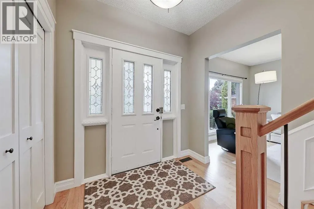232 Scimitar Bay NW