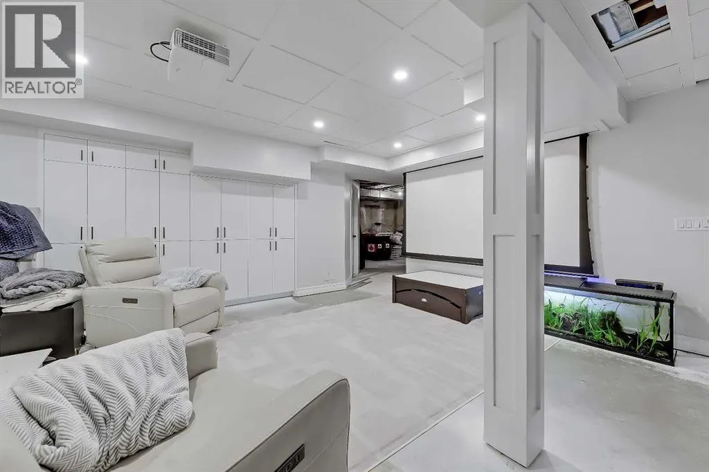 232 Scimitar Bay NW