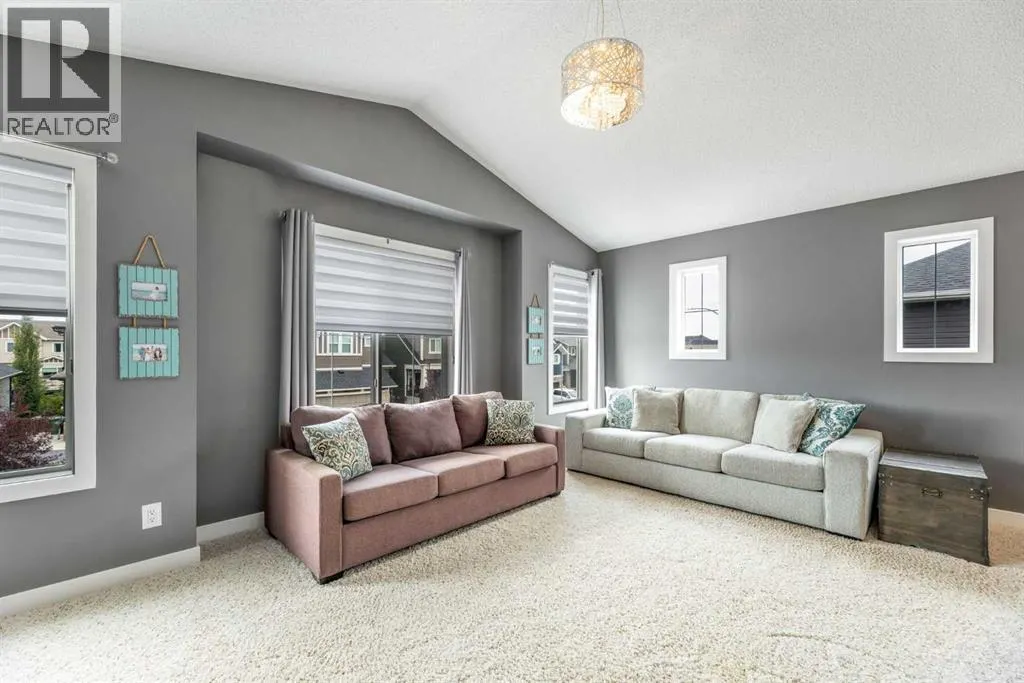 112 Kingsbridge Way