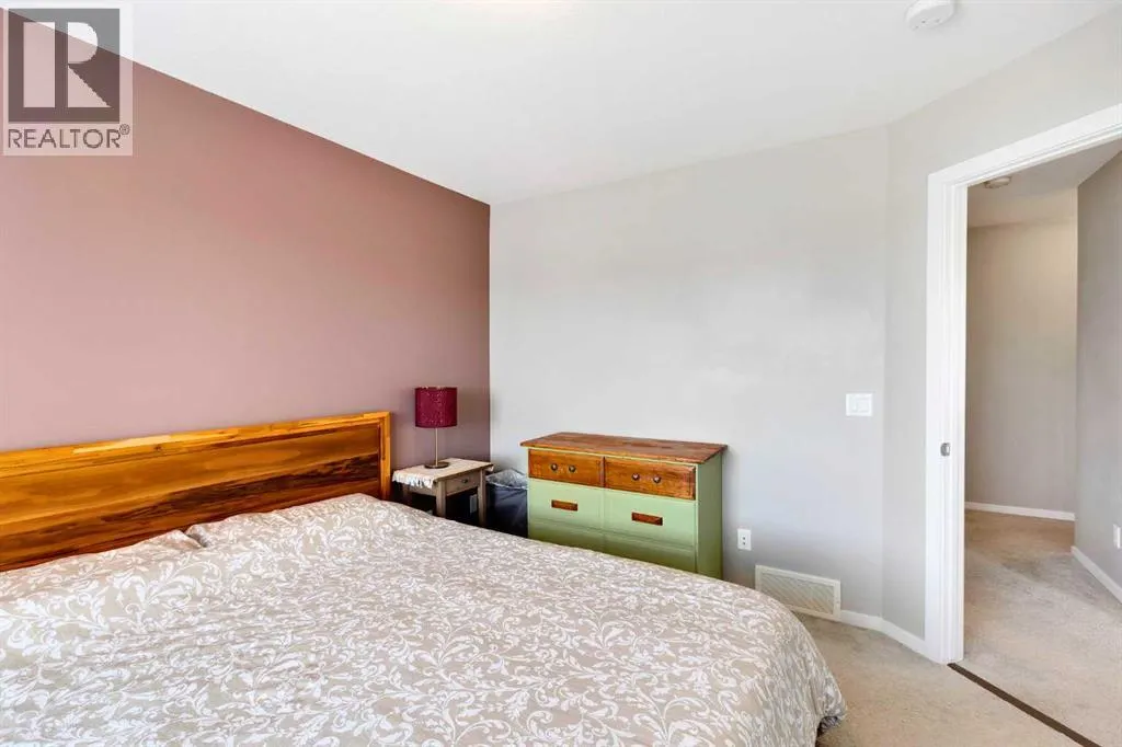 202, 110 Redstone Walk NE