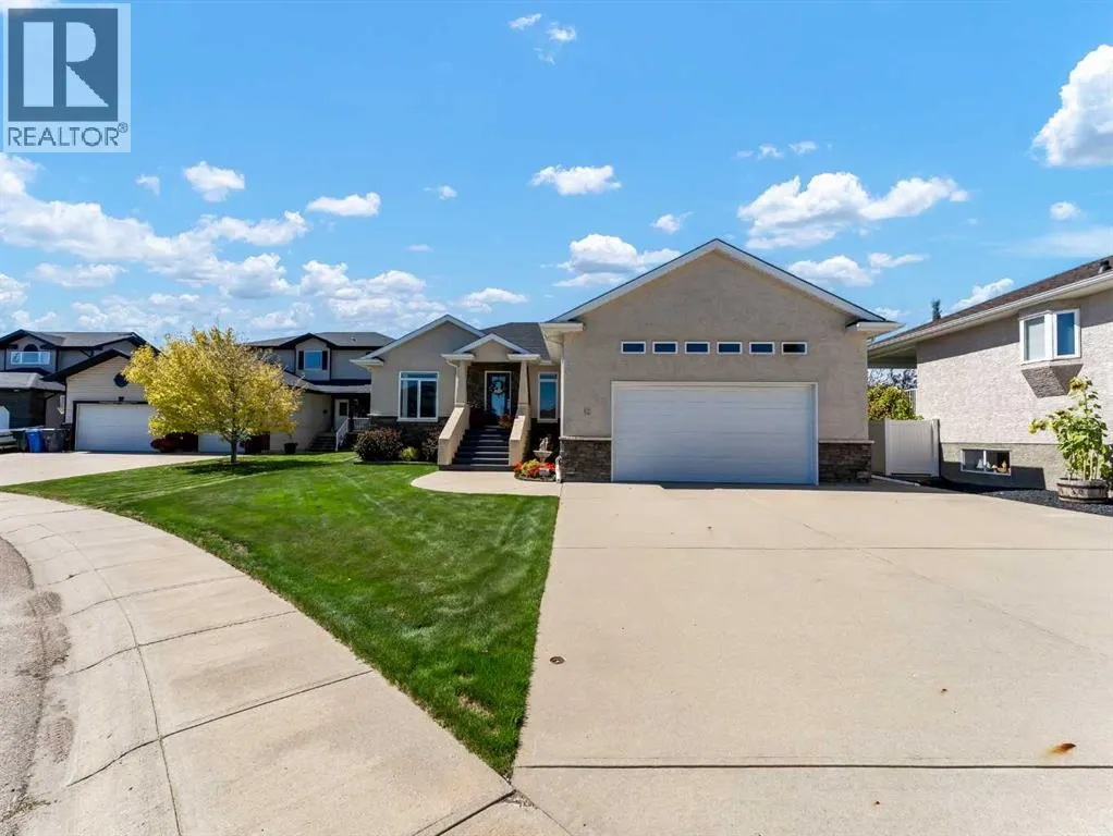 12 Cottonwood Bay SW