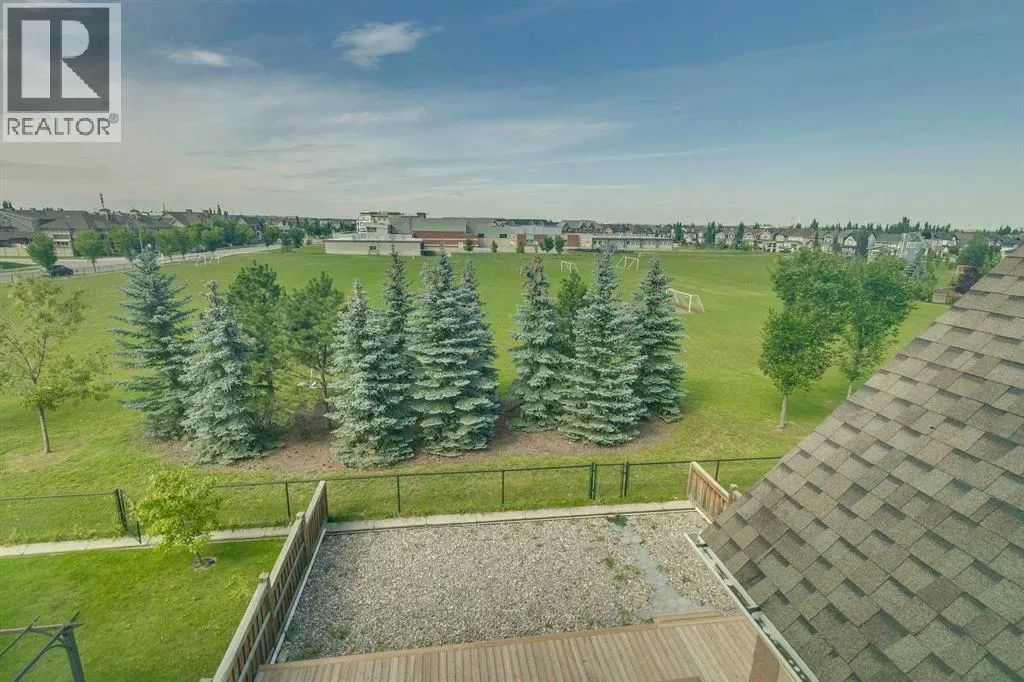 18 Marquis Cove SE