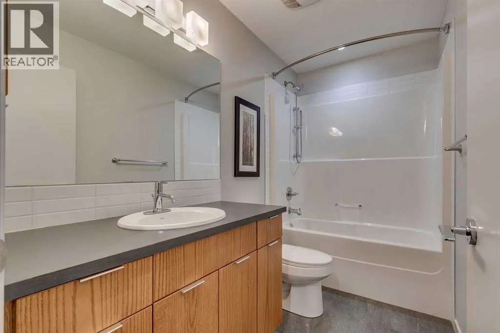 18 Marquis Cove SE