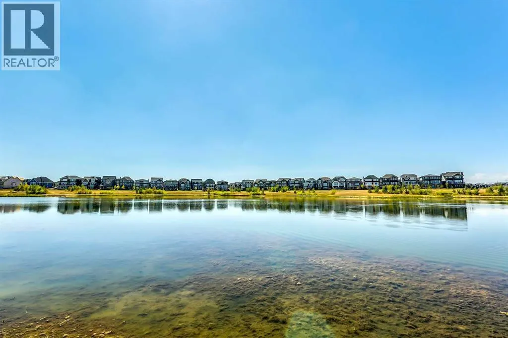 18 Marquis Cove SE