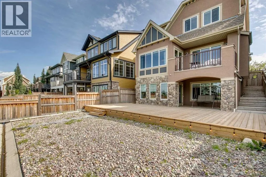 18 Marquis Cove SE