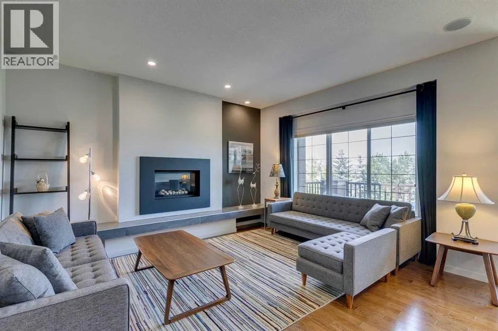 18 Marquis Cove SE