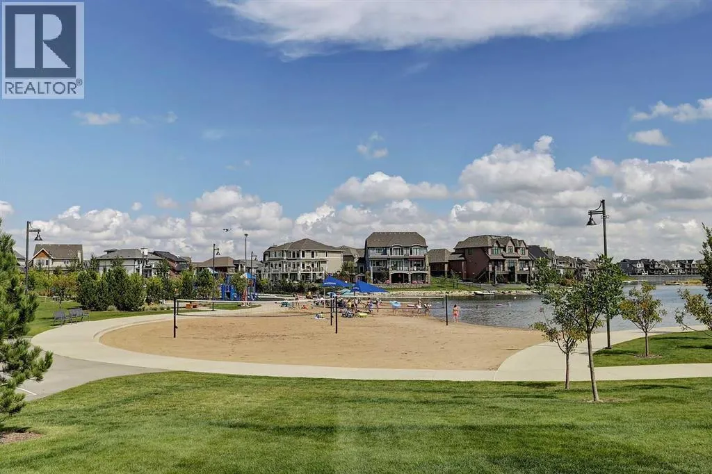 18 Marquis Cove SE