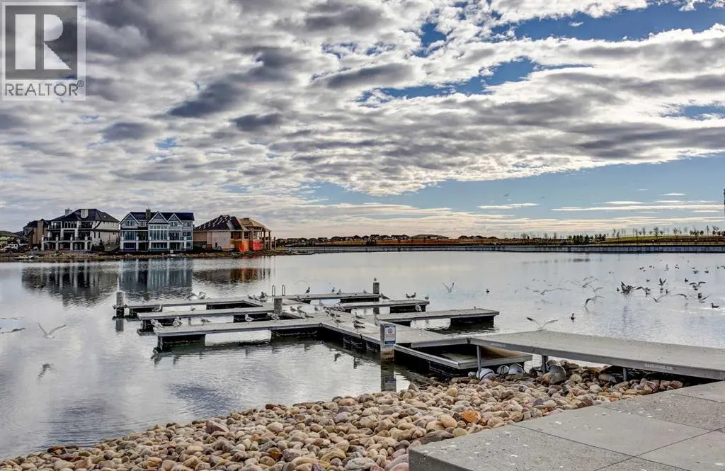 18 Marquis Cove SE