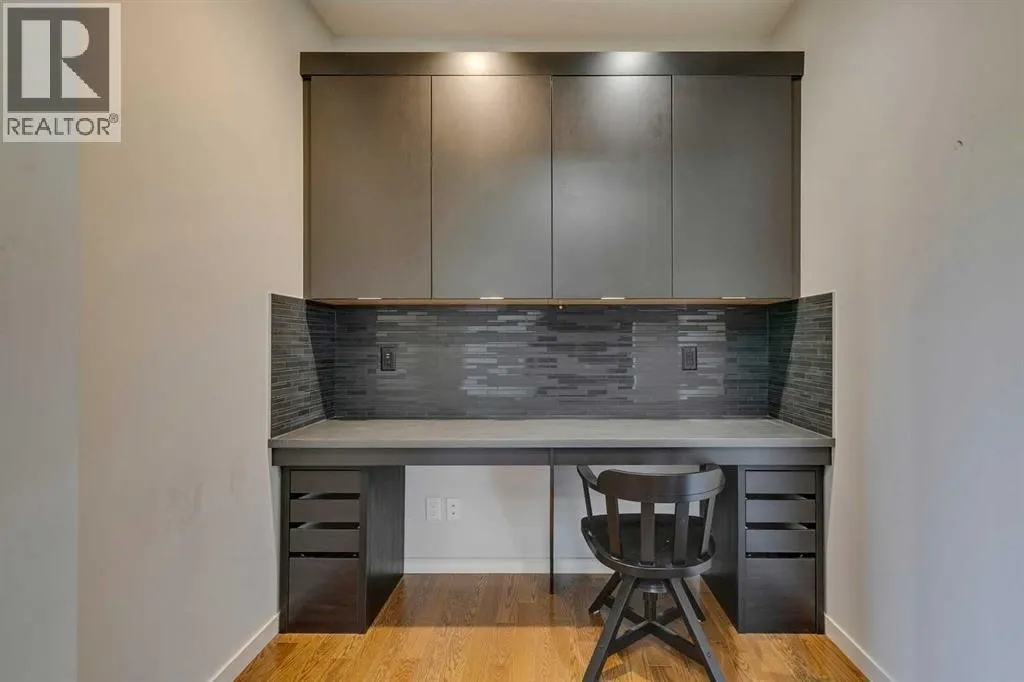18 Marquis Cove SE