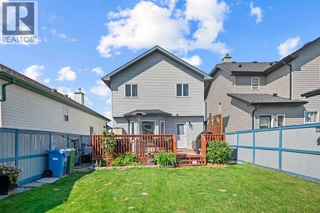54 Saddlemead Way NE