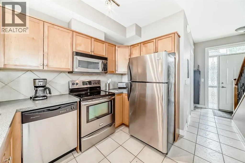 20, 169 Rockyledge View NW