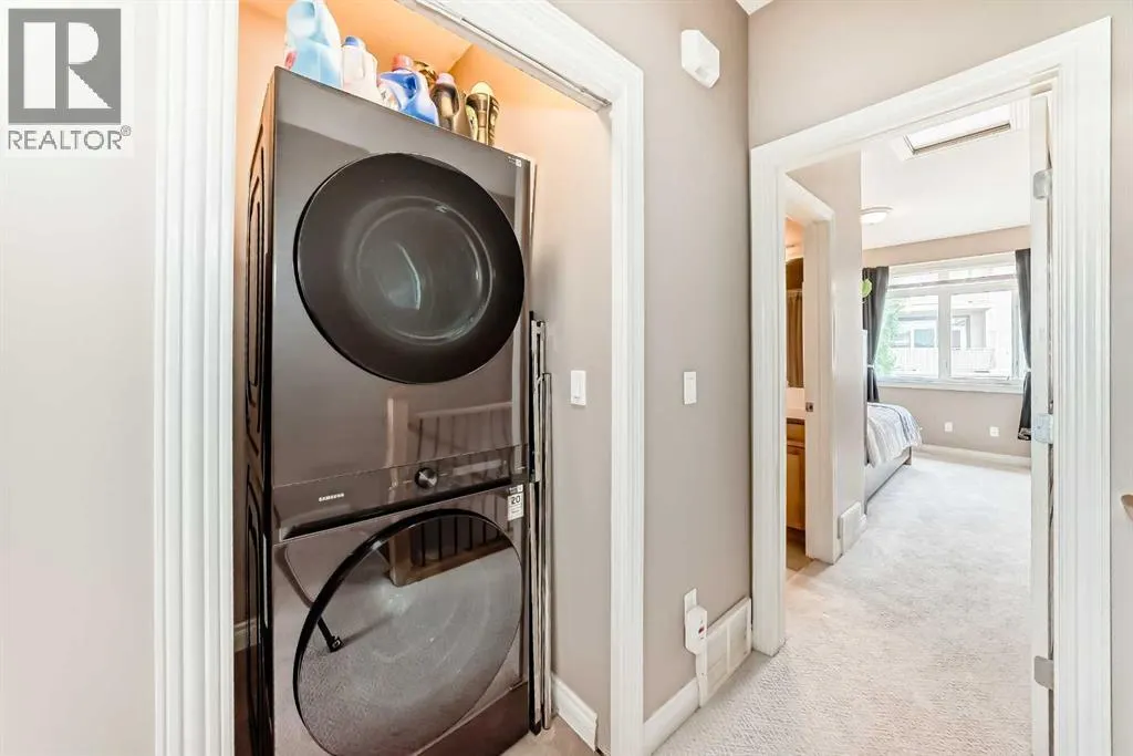 20, 169 Rockyledge View NW