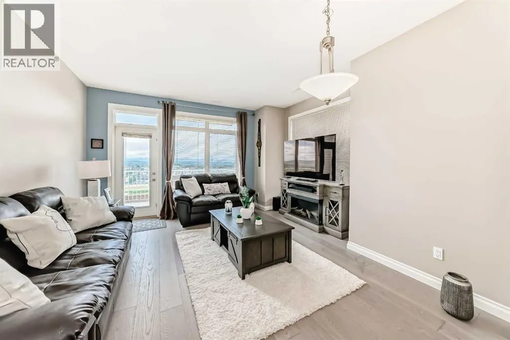 20, 169 Rockyledge View NW