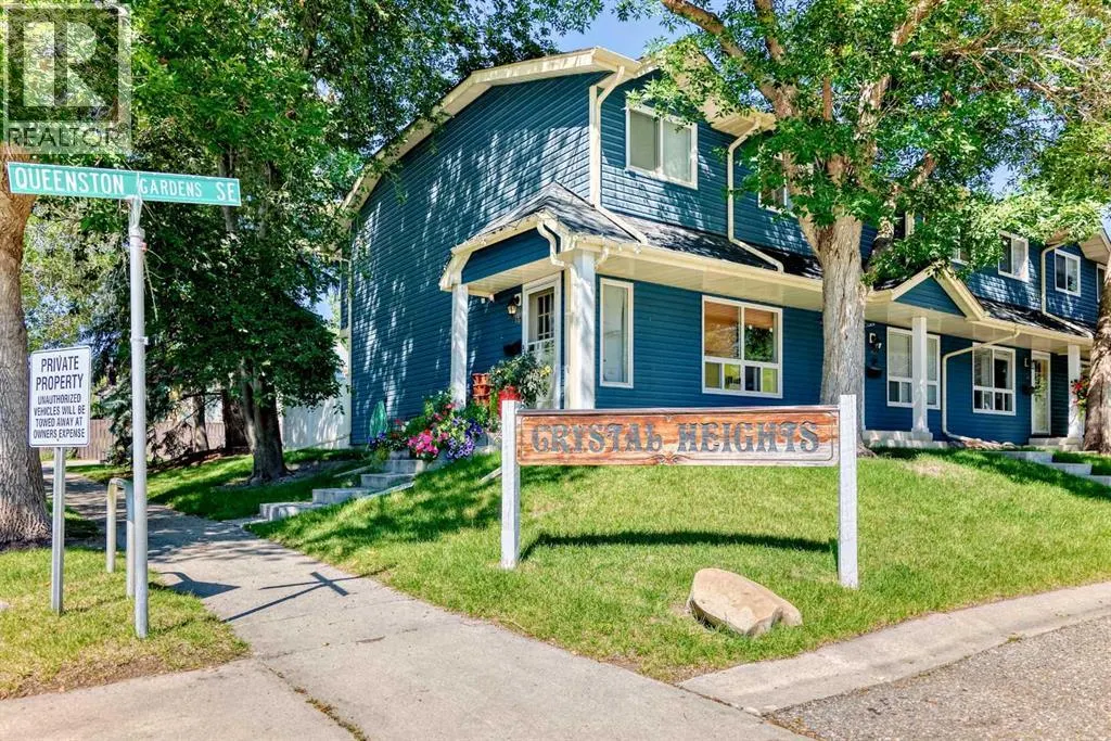 549 Queenston Gardens SE