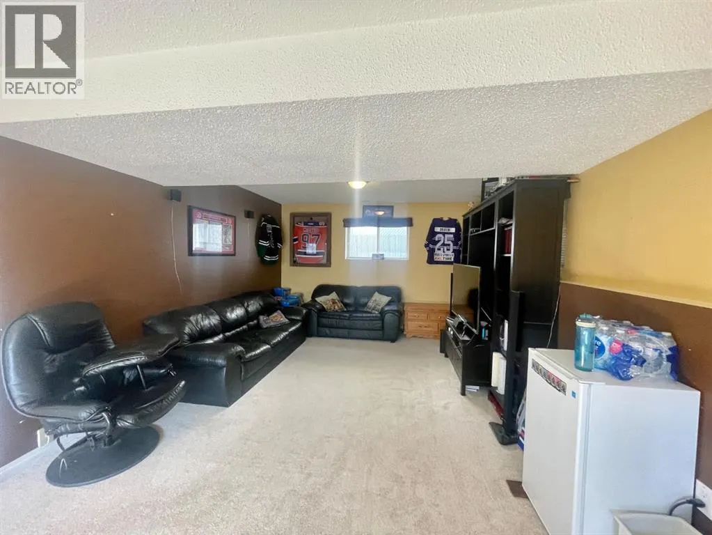 5301 15 Ave