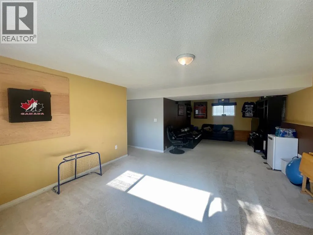 5301 15 Ave