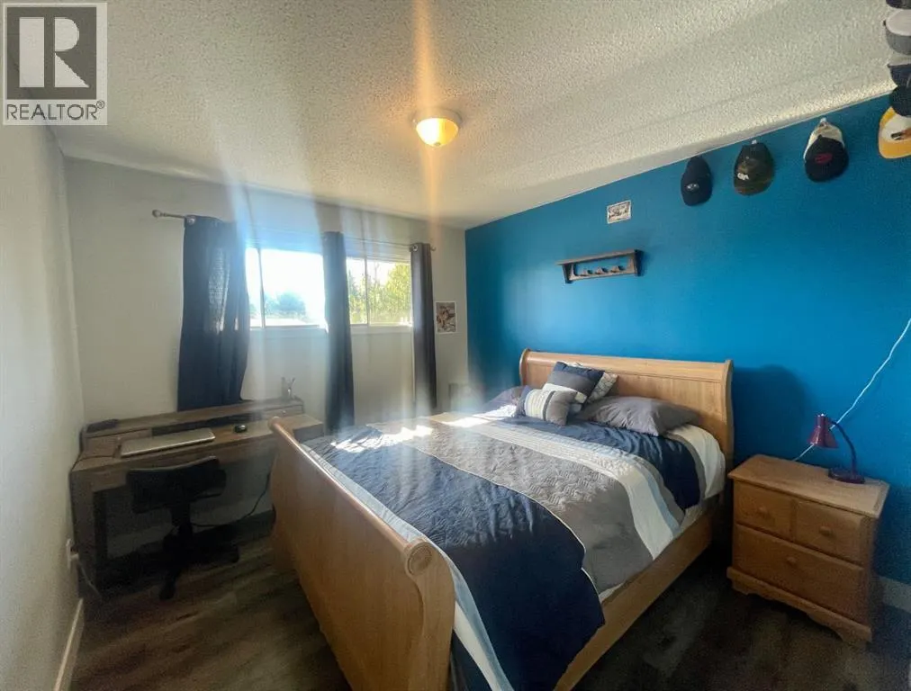 5301 15 Ave