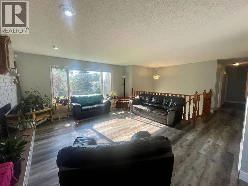 5301 15 Ave