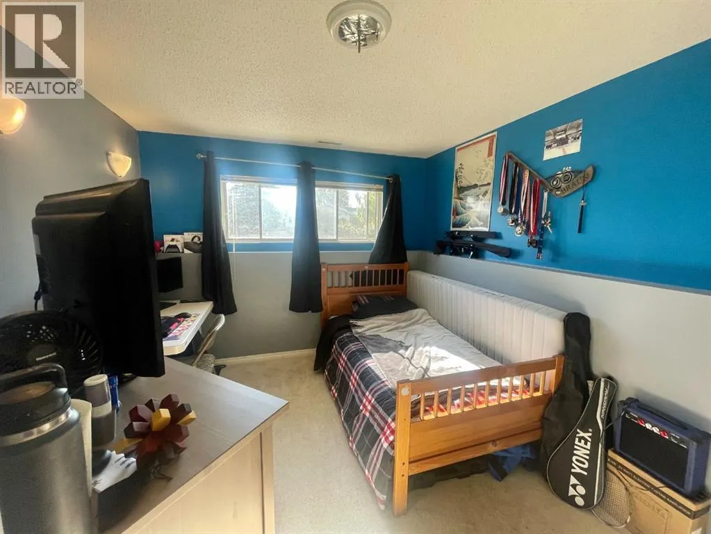 5301 15 Ave