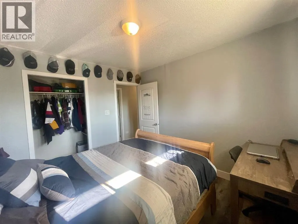 5301 15 Ave