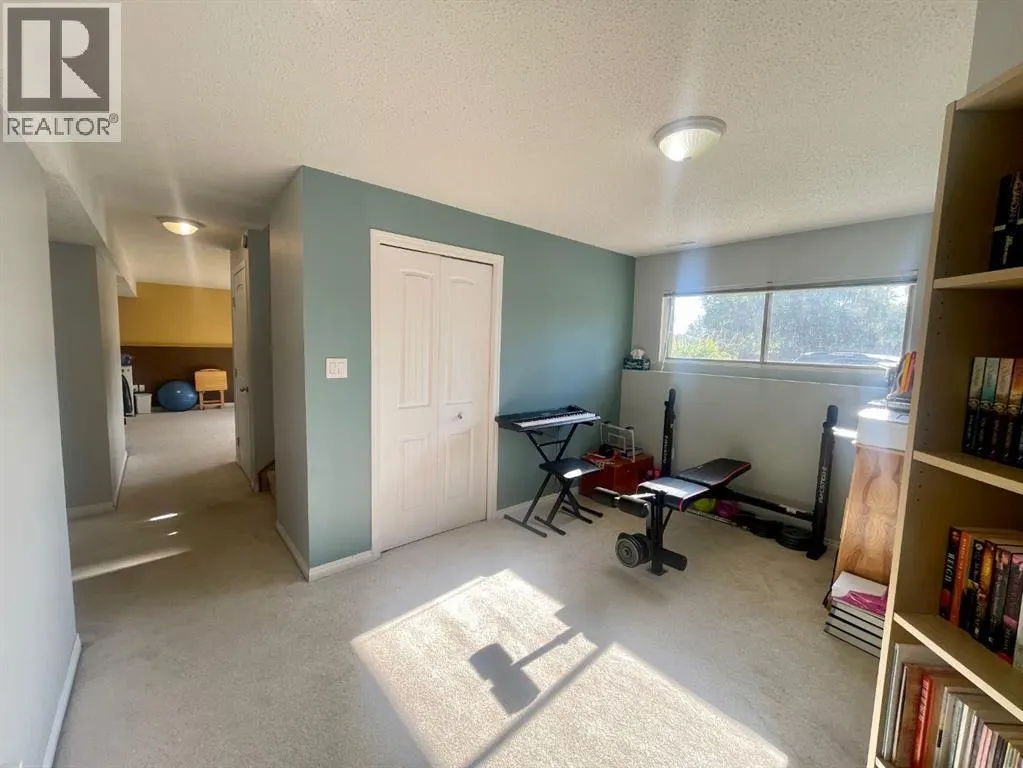 5301 15 Ave