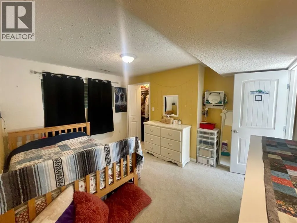 5301 15 Ave