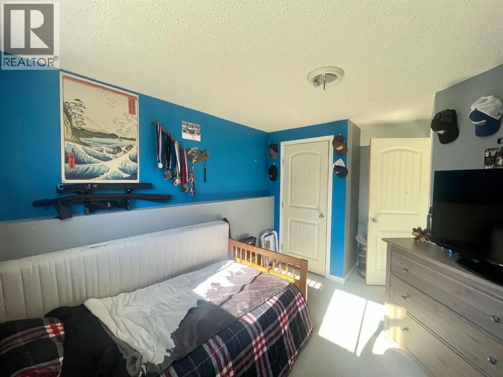 5301 15 Ave