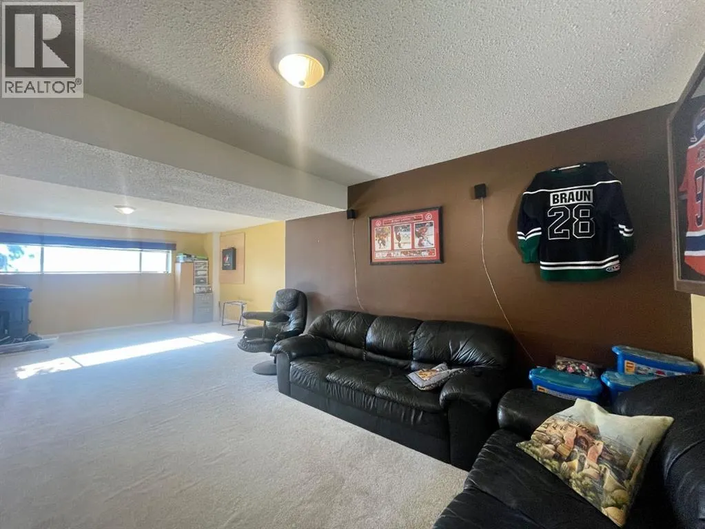 5301 15 Ave