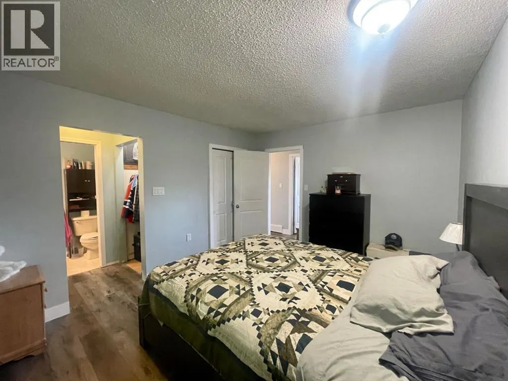 5301 15 Ave