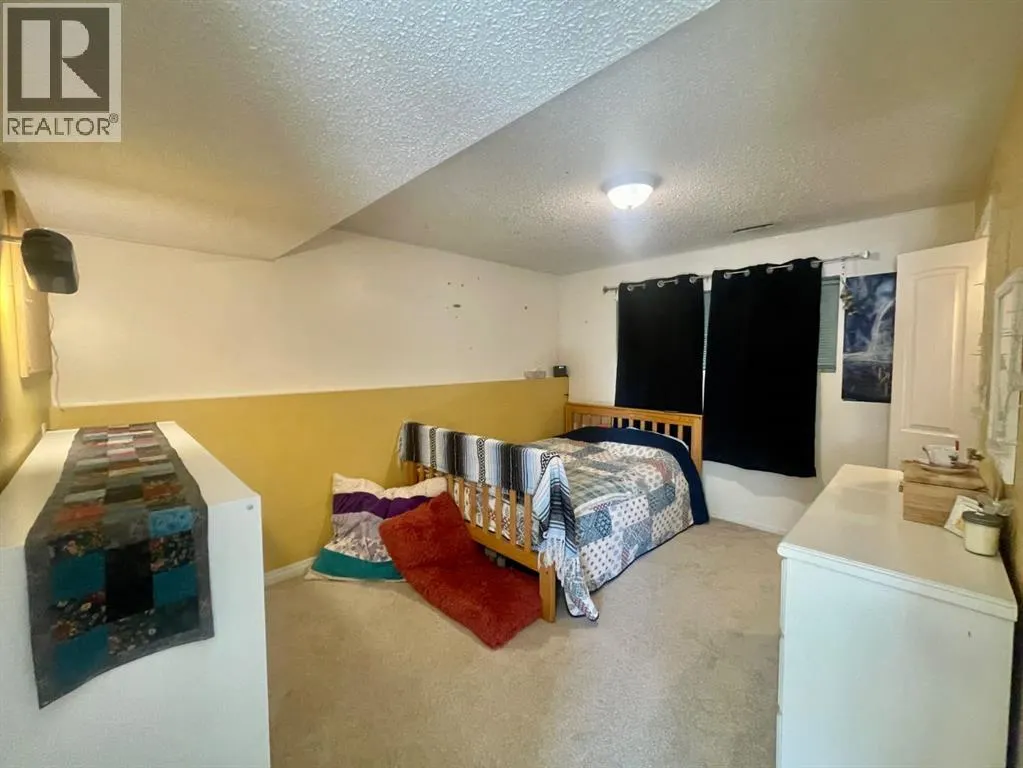 5301 15 Ave