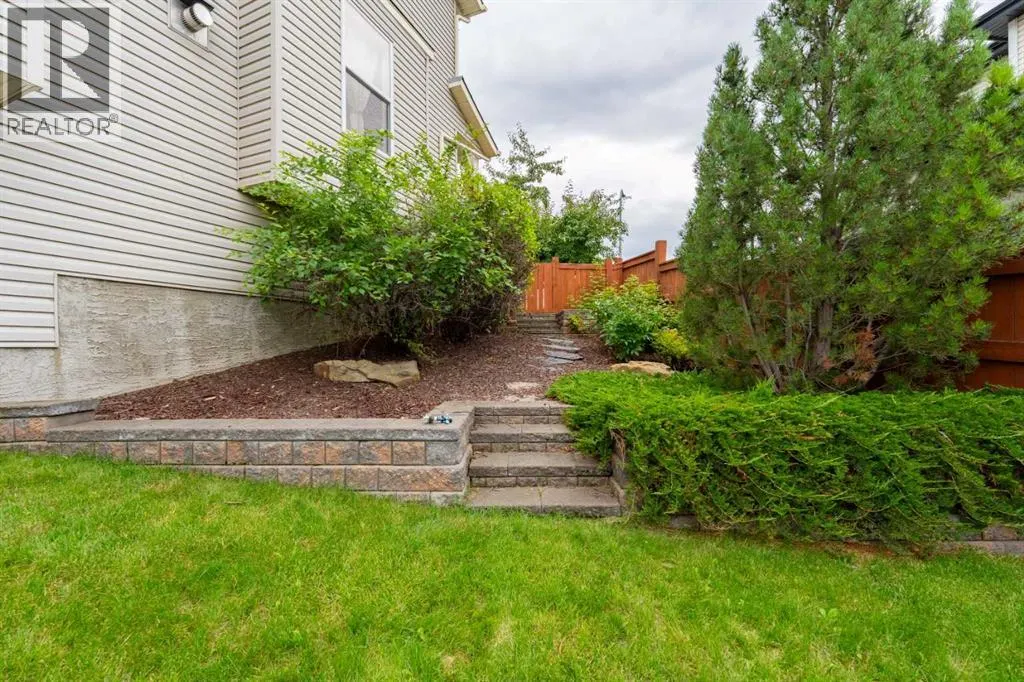 155 Autumn Close SE