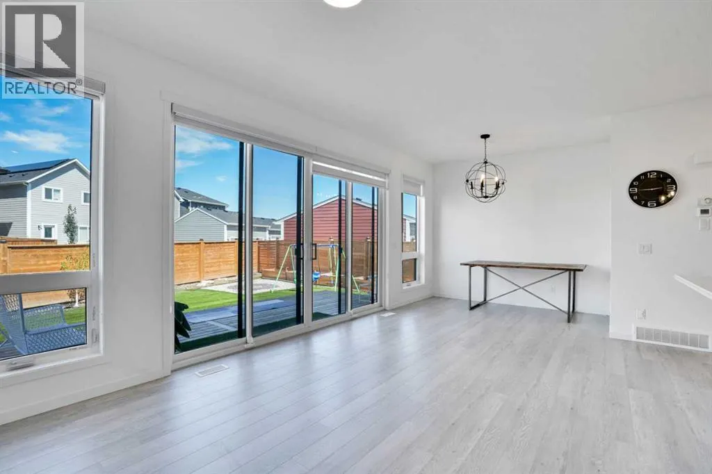 38 Magnolia Court SE