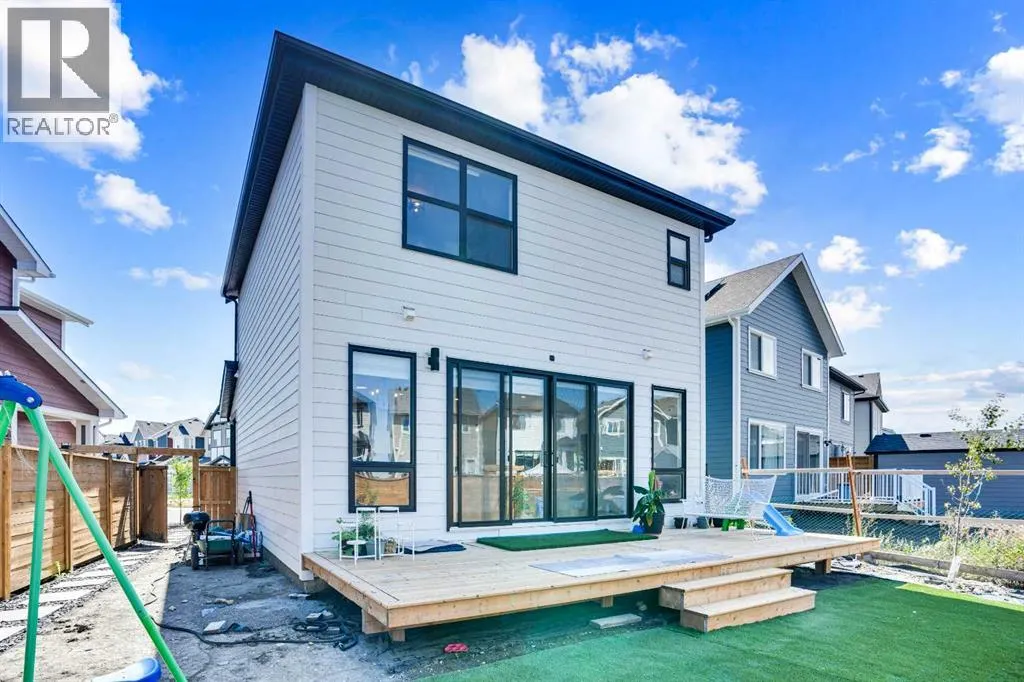 38 Magnolia Court SE
