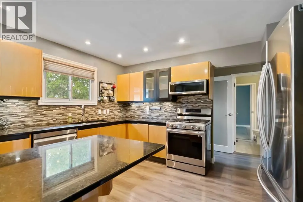 106 Hilltop Crescent