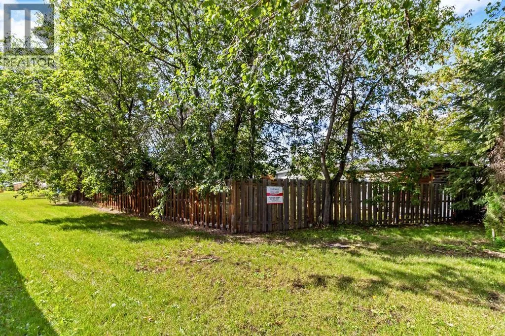 106 Hilltop Crescent