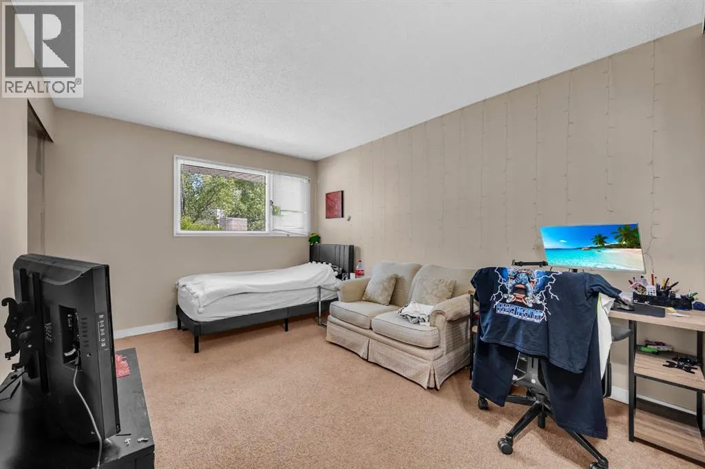 2417, 3500 Varsity Drive NW