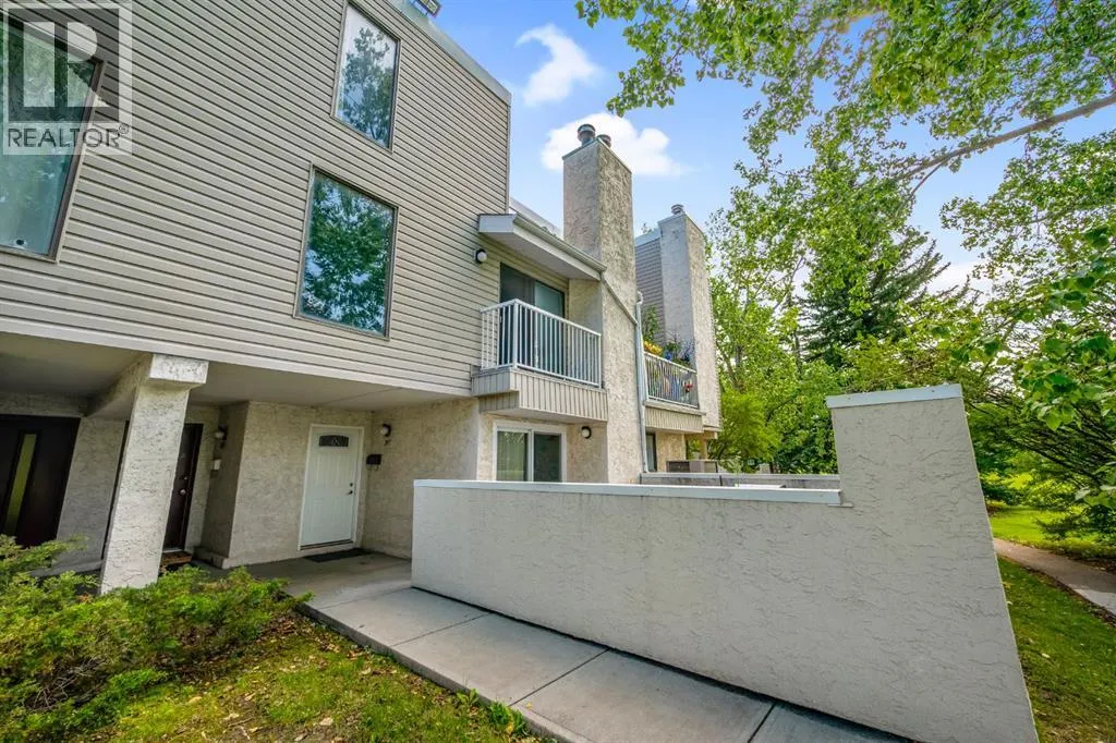 2417, 3500 Varsity Drive NW
