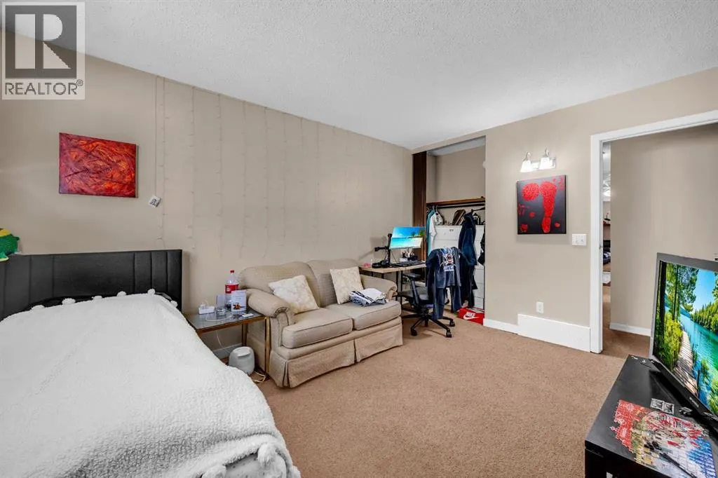 2417, 3500 Varsity Drive NW