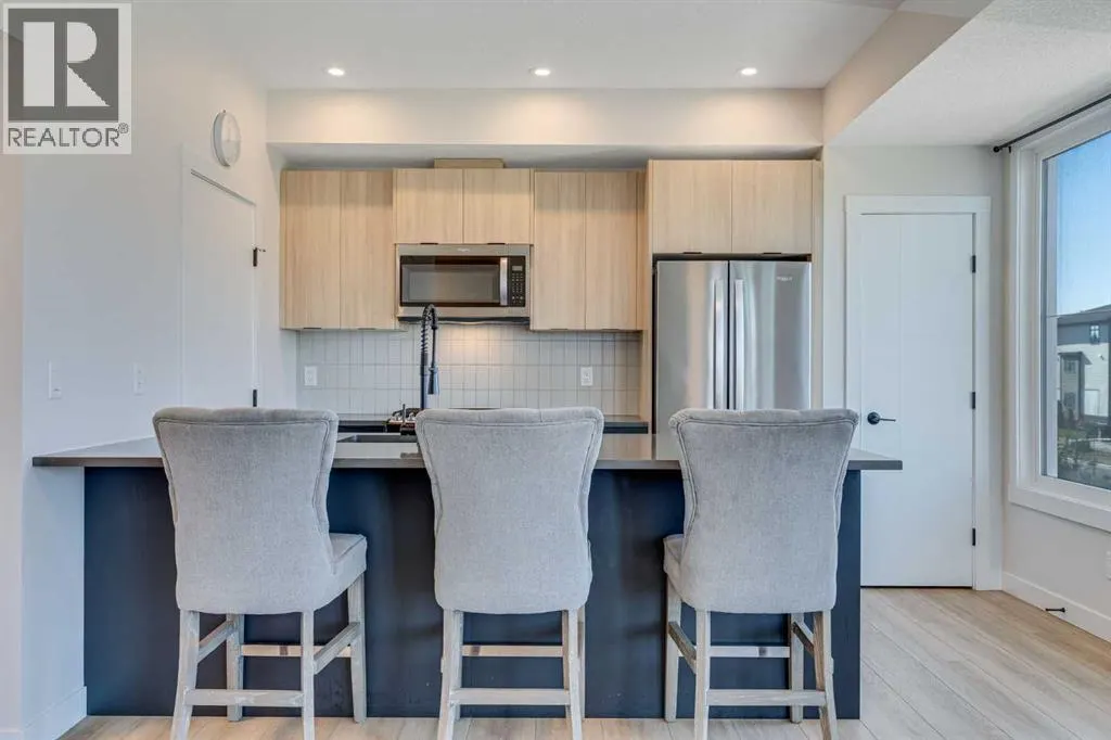 121, 380 Seton Villas SE